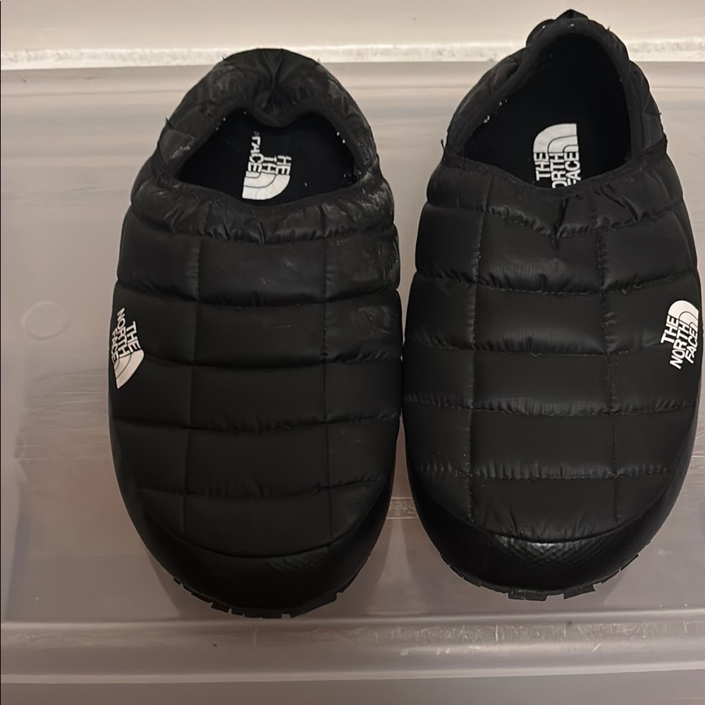 The North Face Black Quilted Slippers for Cozy Comfort